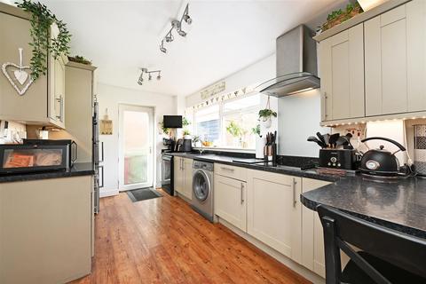 4 bedroom detached house for sale, Solway Rise, Dronfield