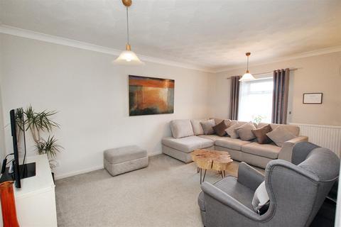 75 Carnwath Road, Carluke, ML8 4DP