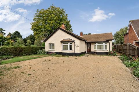 2 bedroom detached bungalow for sale, Charlton Road, Wantage