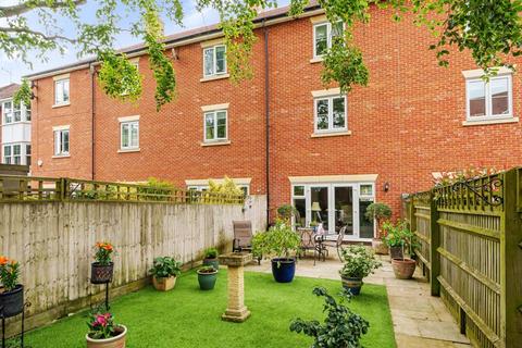 3 bedroom townhouse for sale, St. Gabriel's, Wantage