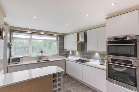 2 bedroom apartment for sale, Montagu Court, Gosforth, Newcastle Upon Tyne