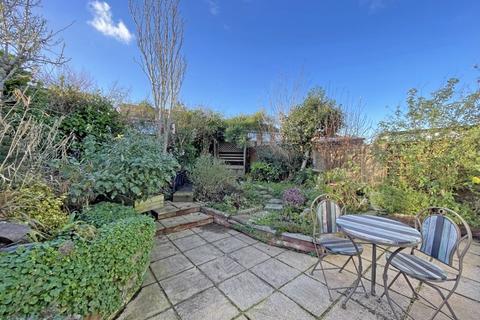 5 John Grinter Way, Wellington, TA21 9AR