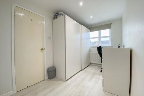 5 Tiffany Lane, Wolverhampton, WV9 5QU