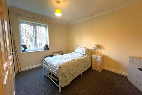 1 bedroom apartment for sale, Ashford Court, Walmley Road, Sutton Coldfield, B76 1QN