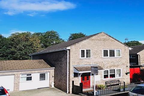 3 bedroom detached house for sale, St Peters Close, Hereford HR4