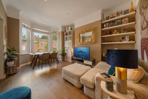 2 bedroom apartment for sale, Dynham Road, West Hampstead London NW6