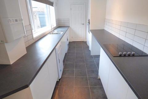 2 bedroom terraced house to rent, Exeter Street, Pallion