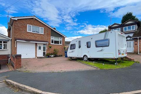 3 bedroom semi-detached house for sale, Bampton Avenue, Burntwood, WS7 2EQ