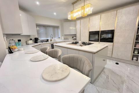 19 Field Maple Road, Streetly, Sutton Coldfield, B74 2AD