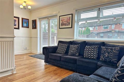 16 Cromarty Avenue, Chadderton, Oldham, OL9 8AW