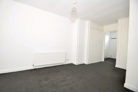 16 Spinney Close, New Malden, KT3 5BQ