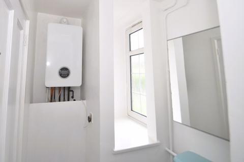16 Spinney Close, New Malden, KT3 5BQ