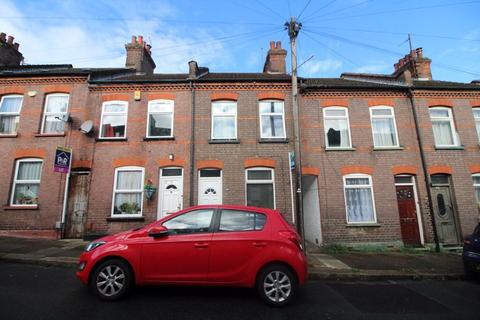 2 bedroom terraced house for sale, May Street, Luton