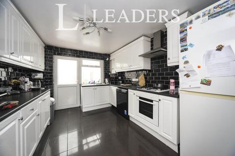 3 bedroom end of terrace house to rent, Brentwood Close - LU5 5PH