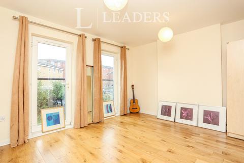 4 bedroom terraced house to rent, Burcher Gale Grove, Peckham SE15