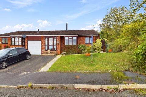 2 bedroom semi-detached bungalow for sale, Hylton Road, Evesham