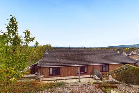 2 bedroom semi-detached bungalow for sale, Hylton Road, Evesham