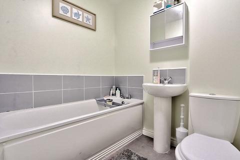 12 Birchwood Grove, Middlesbrough, TS6 0GE