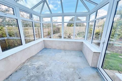 2 bedroom bungalow for sale, Wyville Road, Frome