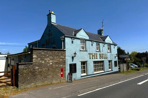 Pub for sale, Standerwick BA11