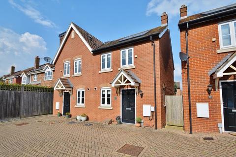 2 bedroom semi-detached house for sale, Corbetts Way, Thame