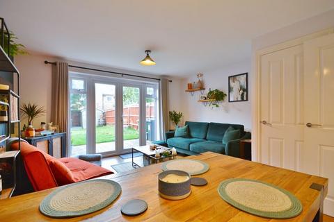 2 bedroom semi-detached house for sale, Corbetts Way, Thame