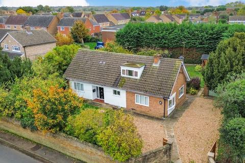 3 bedroom bungalow for sale, High Street, Bedford MK44