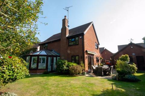 4 bedroom detached house for sale, Green Lane, Leigh-On-Sea SS9