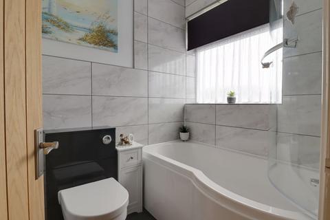 38 Cliff Road, Great Haywood, Stafford, ST18 0SZ