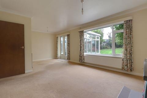 2 bedroom bungalow for sale, Bodmin Avenue, Stafford ST17