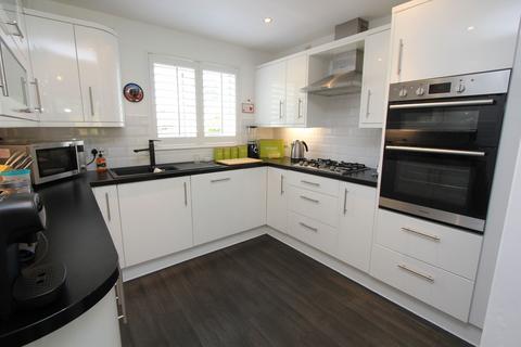 Oakview, 34 Fonmon Road, Rhoose, Barry, CF62 3DZ
