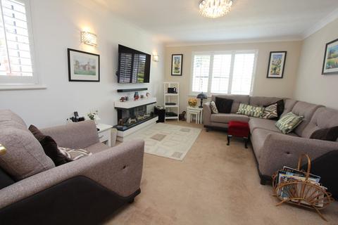 Oakview, 34 Fonmon Road, Rhoose, Barry, CF62 3DZ