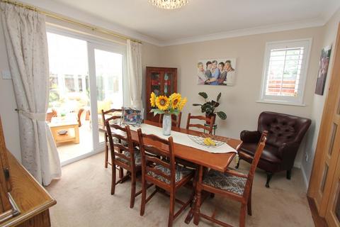 Oakview, 34 Fonmon Road, Rhoose, Barry, CF62 3DZ