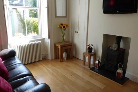 2 bedroom flat to rent, Glenogle Terrace, Stockbridge, Edinburgh