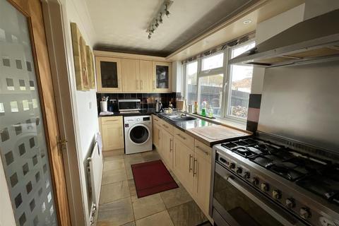 4 bedroom semi-detached house for sale, Heather Walk, Tonbridge, Kent