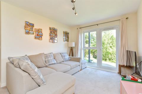 2 bedroom ground floor flat for sale, Park View Road, Leatherhead, Surrey