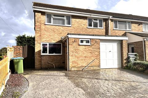 4 bedroom end of terrace house for sale, Beechcroft Close, Catisfield, Fareham PO15