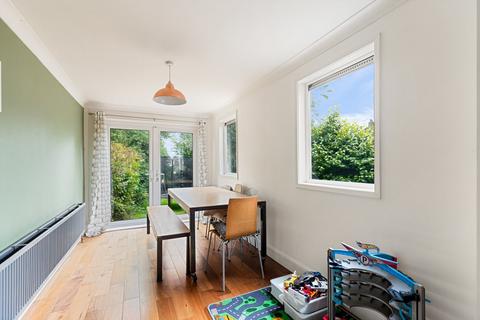 74 Surrenden Road, Folkestone, CT19 4AG
