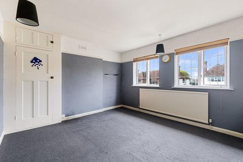 74 Surrenden Road, Folkestone, CT19 4AG