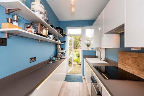 10 Wellington Avenue, Sidcup, DA15 9HG