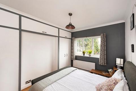 10 Wellington Avenue, Sidcup, DA15 9HG