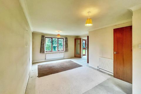 41 Maywater Close, South Croydon, CR2 0RS