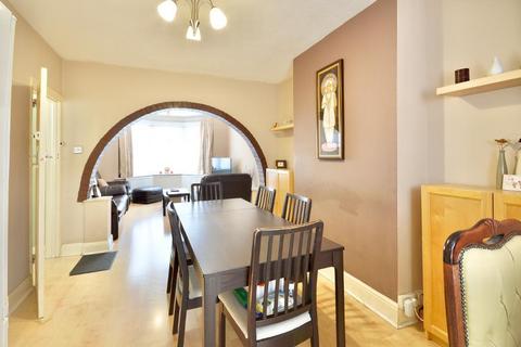 6 Wendy Way, Wembley, HA0 4PG