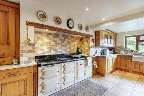 5 bedroom detached house for sale, Fosten Lane, Biddenden, Kent, TN27 8EL