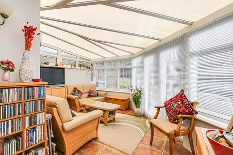 31 Albatross Gardens, Selsdon, South Croydon, CR2 8QW