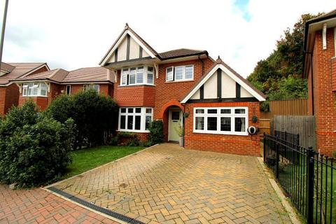 4 bedroom detached house for sale, Armstrong Road, South Luton, Luton, Bedfordshire, LU2 0FX