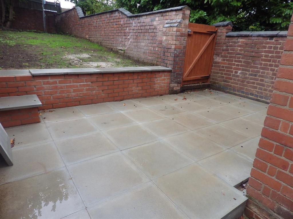 12 Coundon Road 082.JPG
