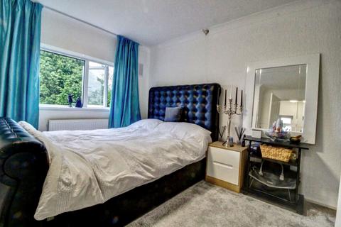 2 bedroom semi-detached house for sale, Piggott Grove, Stoke-on-trent ST2