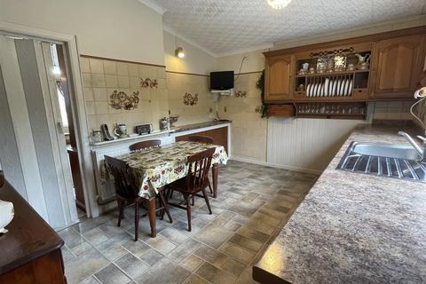 undefined, Heol Y Parc, Cefneithin, Llanelli