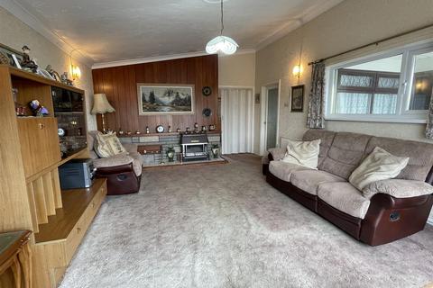 undefined, Heol Y Parc, Cefneithin, Llanelli